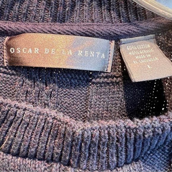 OSCAR DE LA RENTA Cable knit Crew Neck Pullover Sweater. Navy. Size Large - Picture 2 of 4